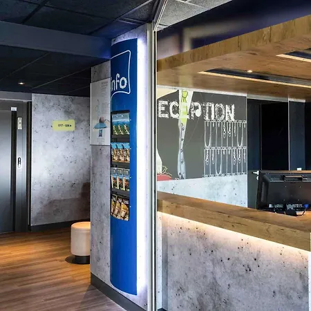 Ibis Budget Hotell 2*