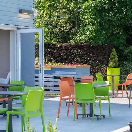 Ibis Budget 2* Селеста